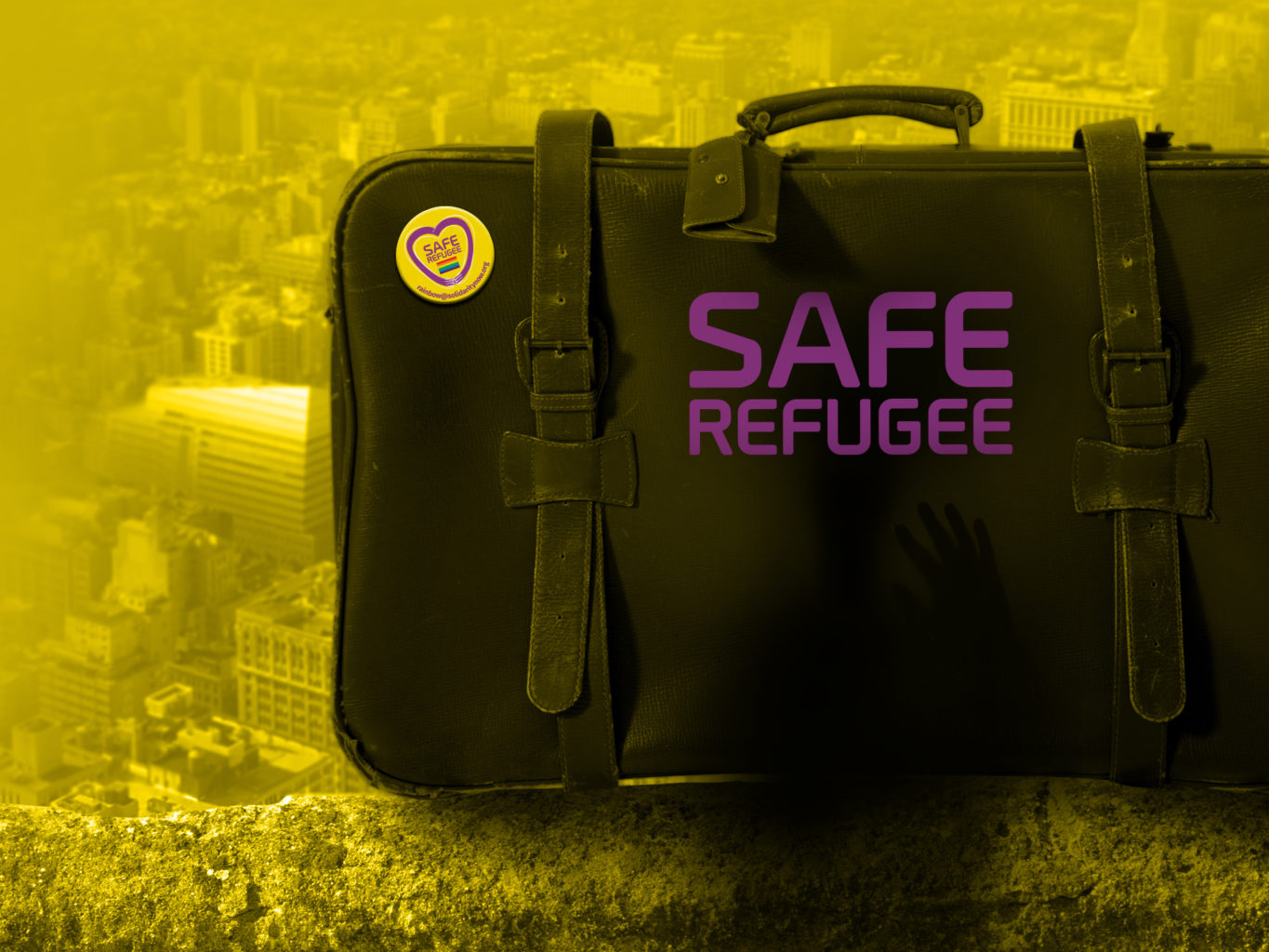 SolidarityNow - Solidarity Center suitcase safe refugee